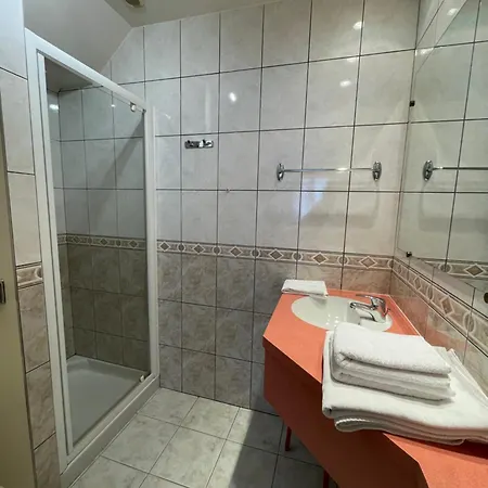 Le Conquerant - Meublees - 4*