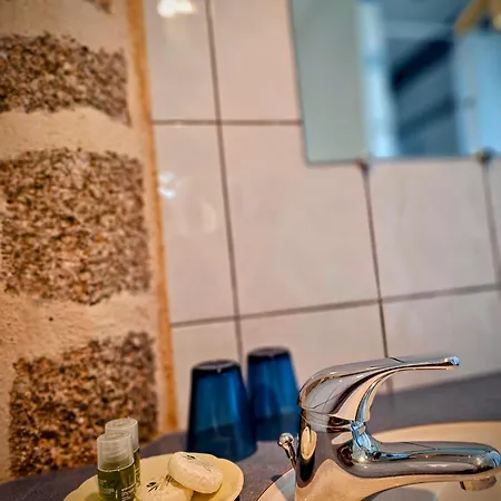 Le Conquerant - Meublees -