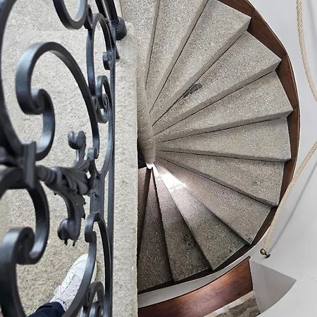 Le Conquerant - Meublees -