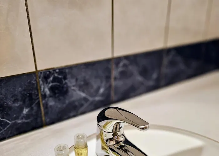 Le Conquerant - Meublees - 4* ברפלר